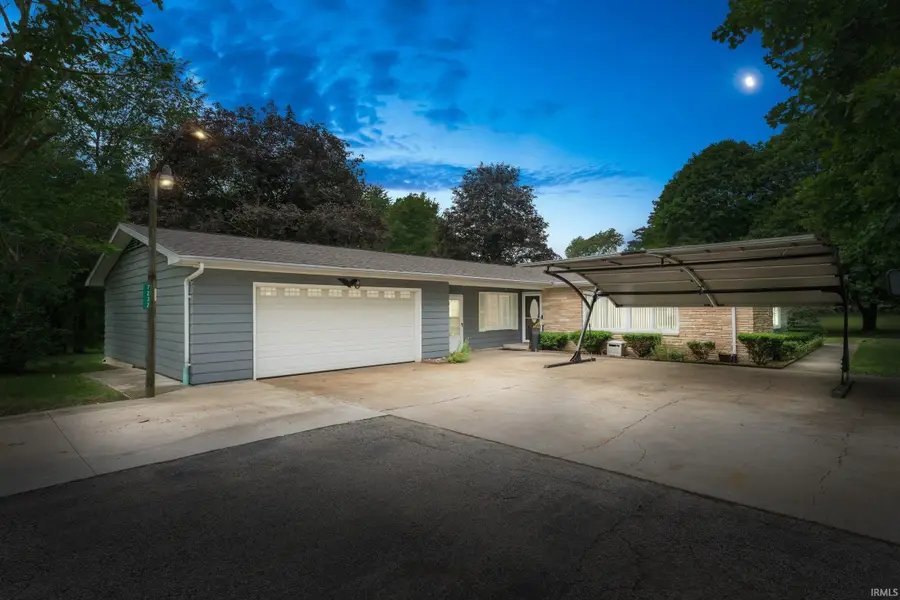 7232 E Heritage Drive, Pierceton, IN 46562 - #2