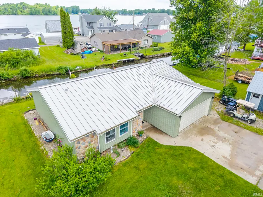 1555 E 770 S, Wolcottville, IN 46795 - #3