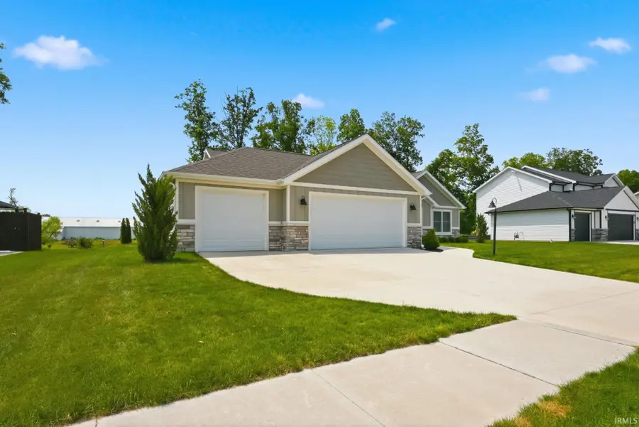 929 Bingham Pass, Fort Wayne, IN 46845 - #2