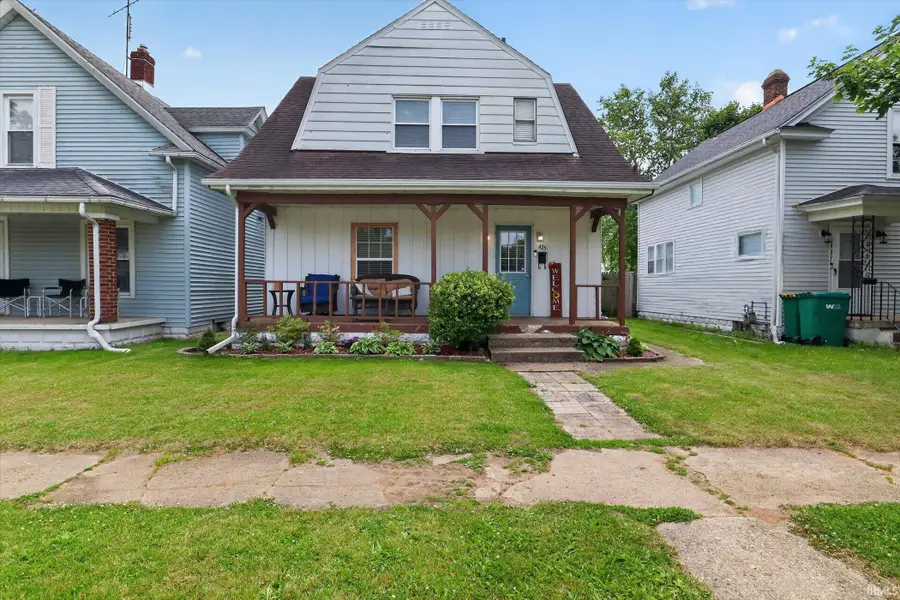 425 W Broadway Street, Mishawaka, IN 46545 - #2
