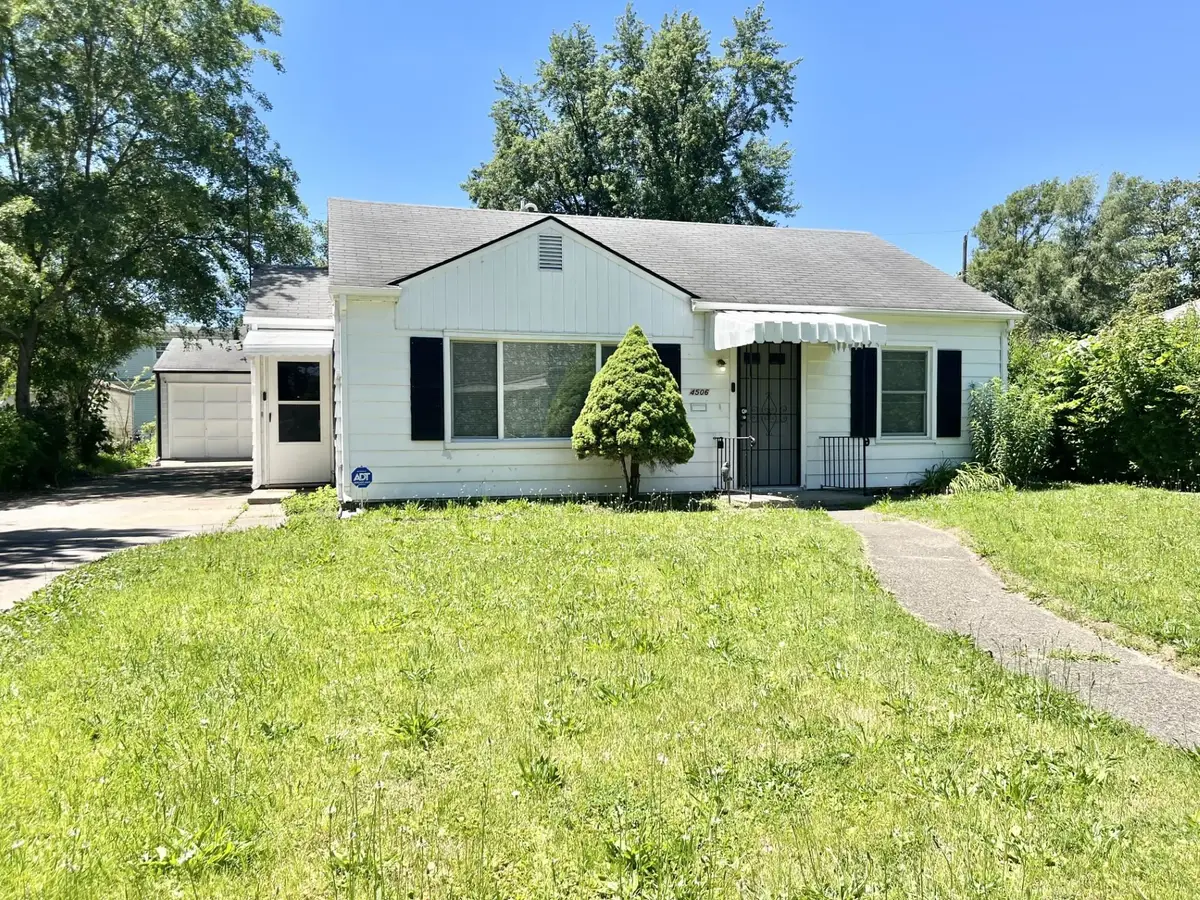 4506 S Colonial Avenue, Fort Wayne, IN 46806 - #1