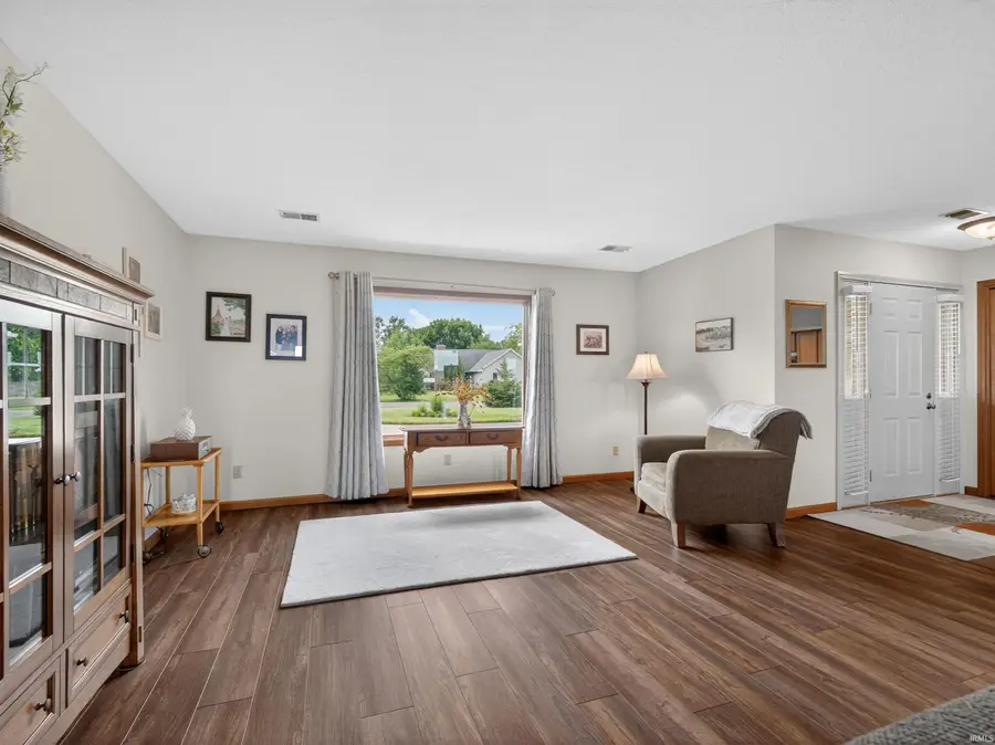422 Meadow Lane, Ossian, IN 46777 - #3