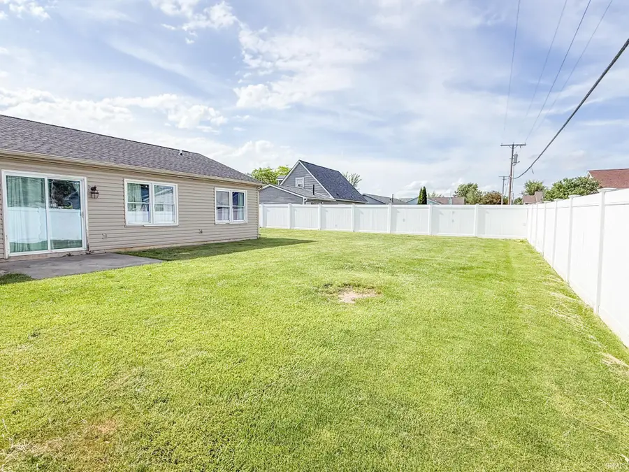 208 Valley Meadows, Kendallville, IN 46755 - #2