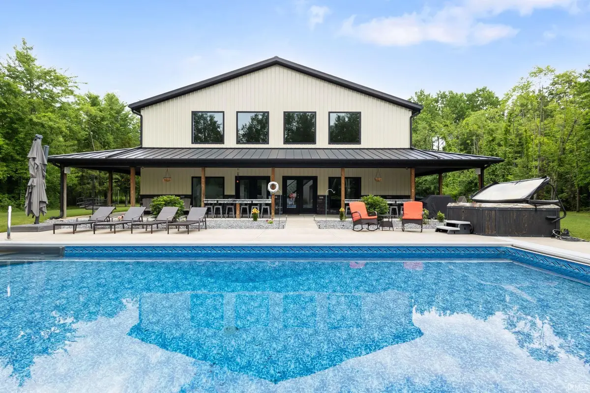 10810 Douglas Rd, Osceola, IN 46561 - #1