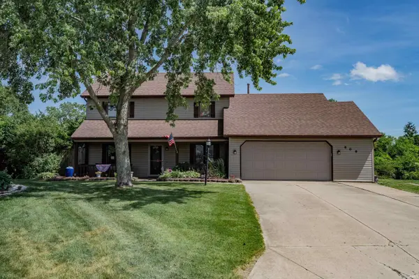 609 Woodland Springs Place, Fort Wayne, IN 46825