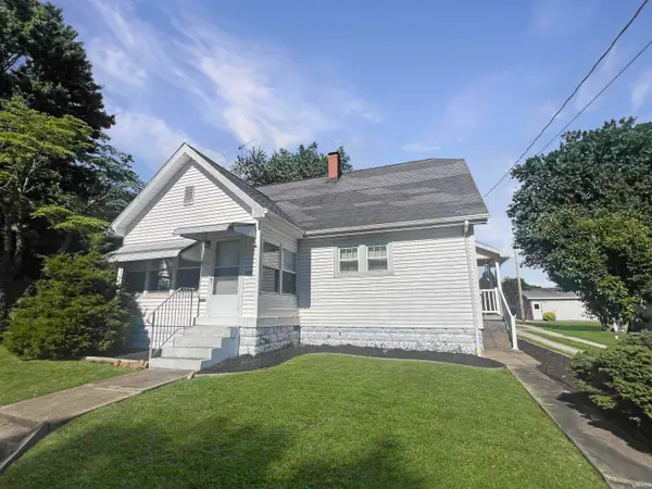 109 N Walnut Street, Huntingburg, IN 47546