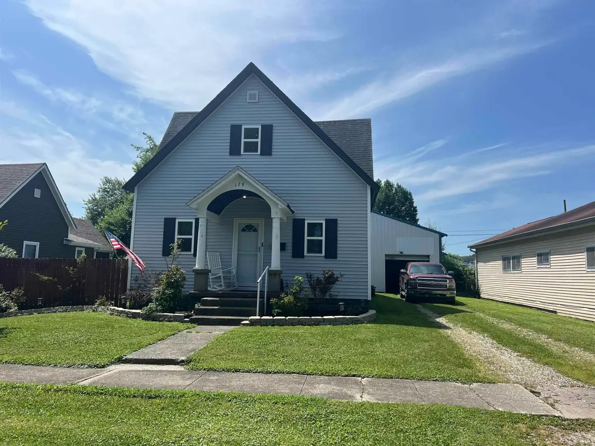 179 NE F Street, Linton, IN 47441 - #1