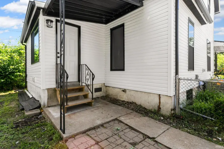 1222 W Franklin Street, Elkhart, IN 46516 - #3