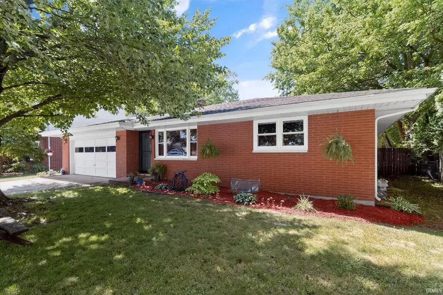 3315 Vernon Avenue, Elkhart, IN 46514 - #2
