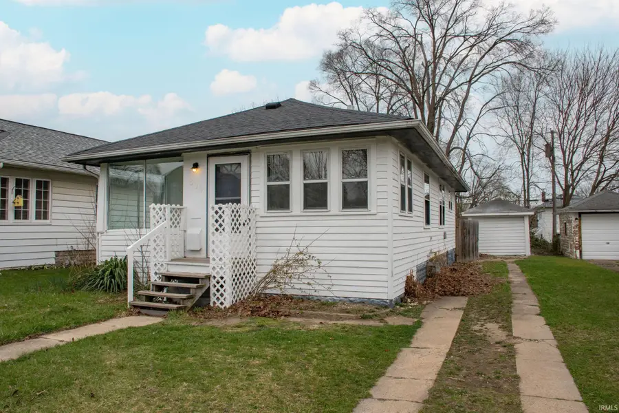 809 E Fairview Avenue, South Bend, IN 46614 - #3