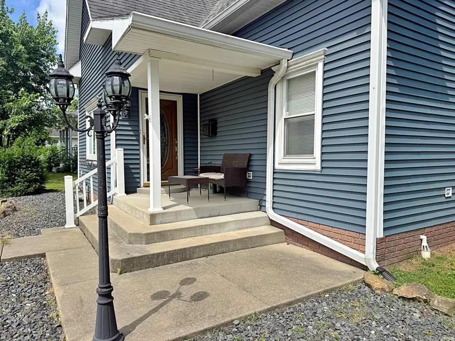 407 E Main Street, Loogootee, IN 47553 - #2