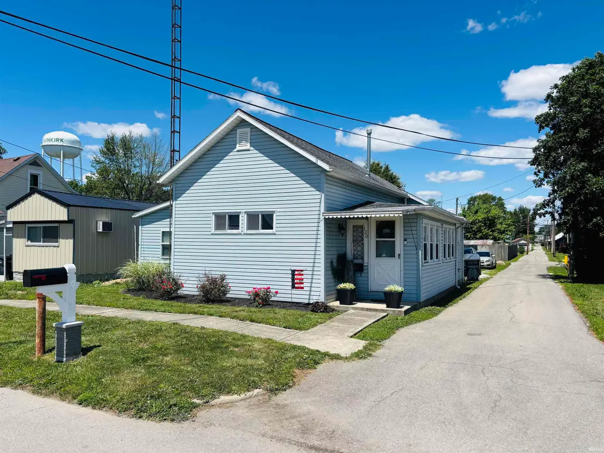 120 W Center Street, Dunkirk, IN 47336 - #1