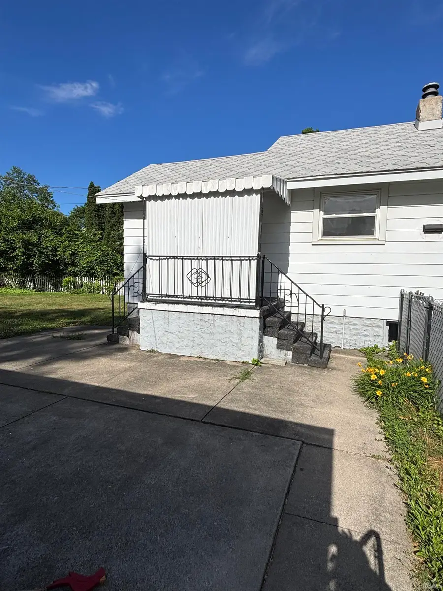 1433 Maple Row, Elkhart, IN 46514 - #2
