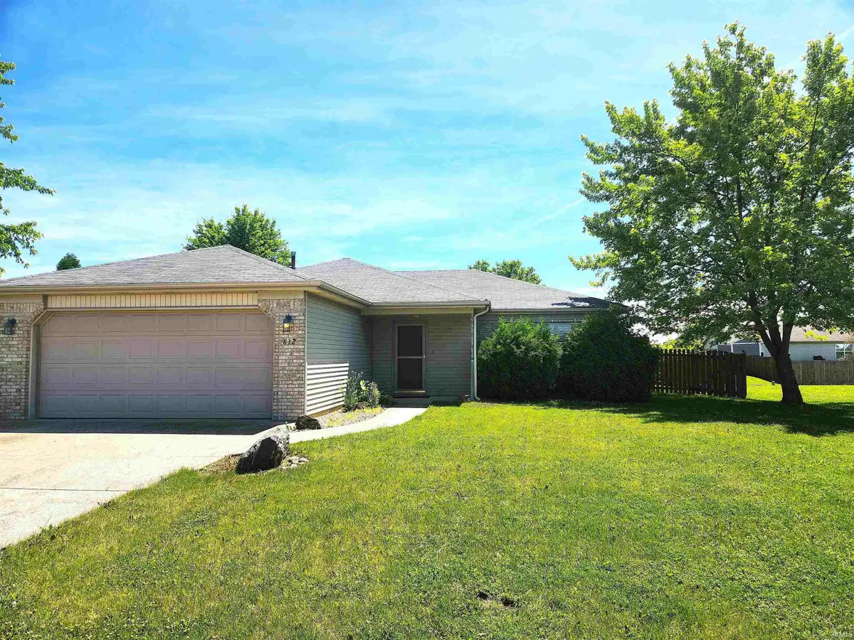 832 N Thresher Run, Churubusco, IN 46723 - #1