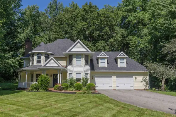 2700 Secretariat Court, Evansville, IN 47720