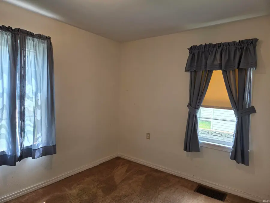 210 N 17th Street, Vincennes, IN 47591 - #3