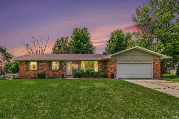 515 Sunset Lane, Middlebury, IN 46540