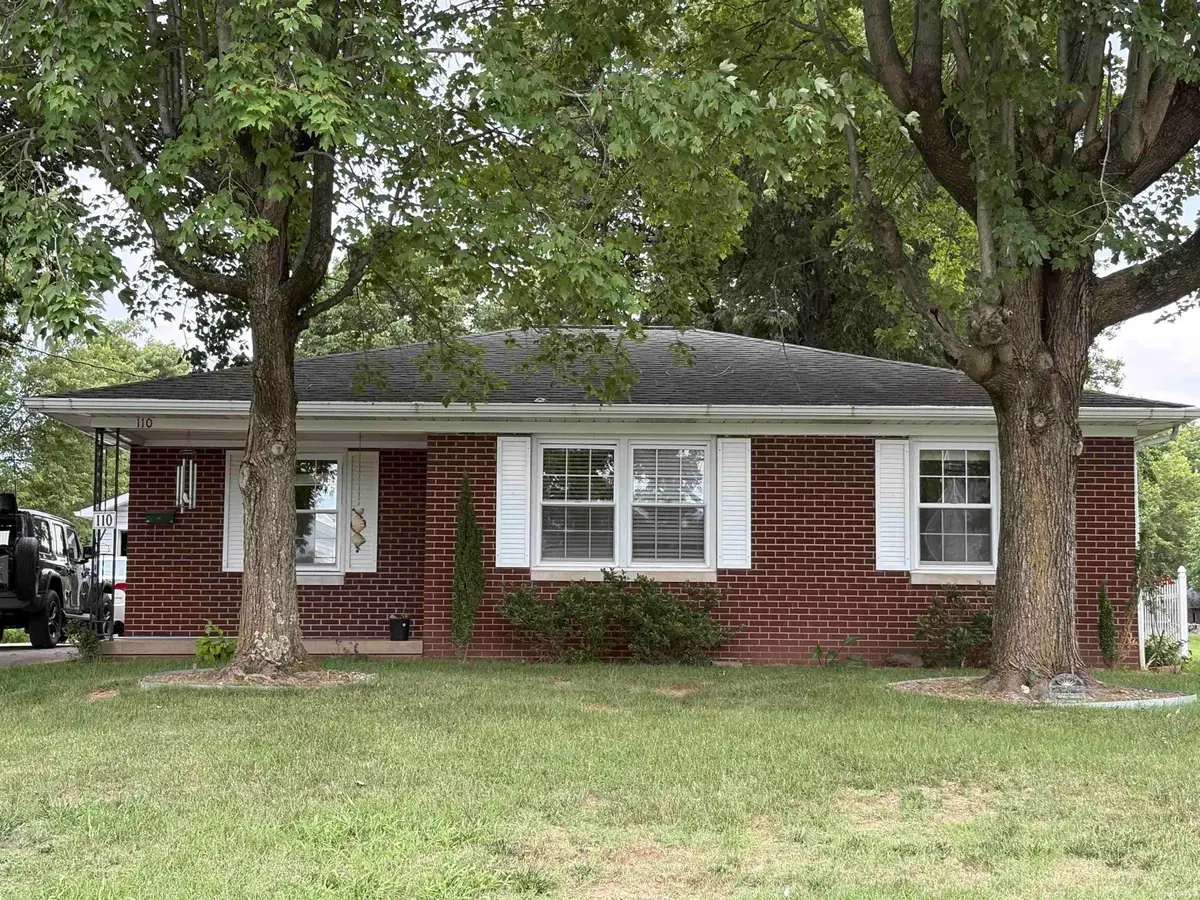 110 E First Street, Huntingburg, IN 47542 - #1