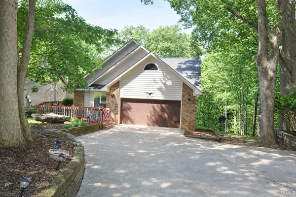 9392 S Harbour Pointe Drive, Bloomington, IN 47401
