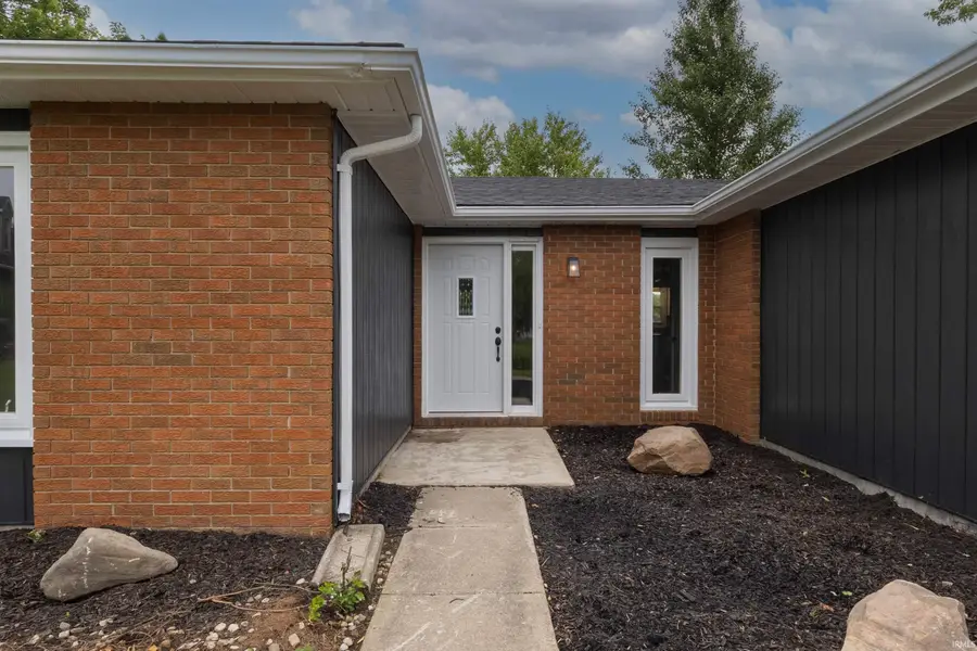 1921 E Cardinal Drive, Albany, IN 47320 - #3