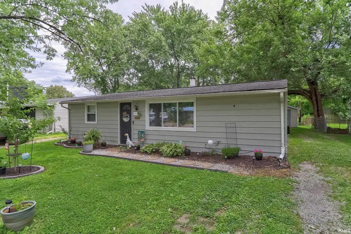 2530 S Saint James Boulevard, Evansville, IN 47714 - #1