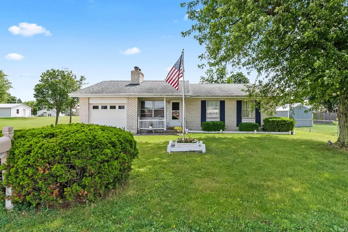104 N Elm Street, Milford, IN 46542 - #1