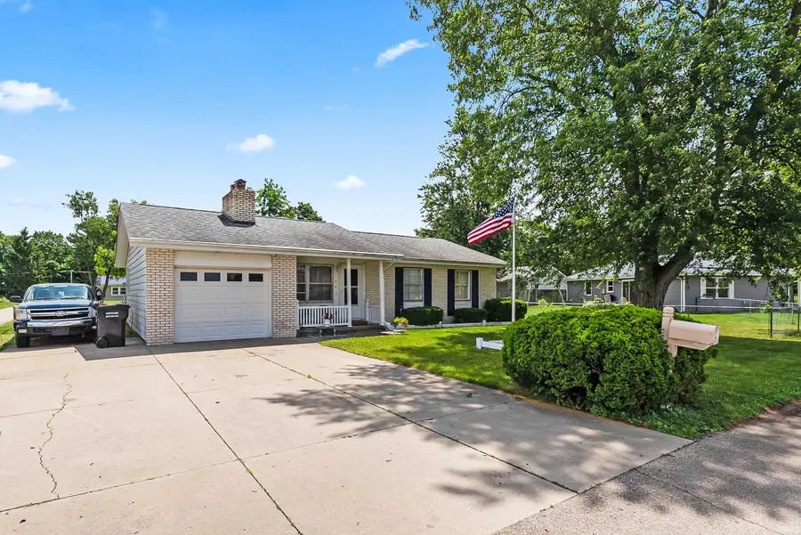104 N Elm Street, Milford, IN 46542 - #2