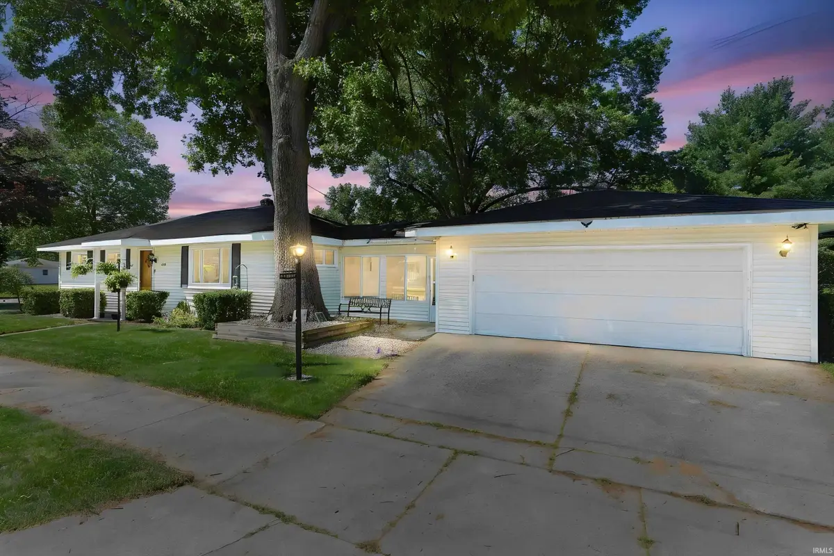 1005 Violet Road, Elkhart, IN 46514 - #1