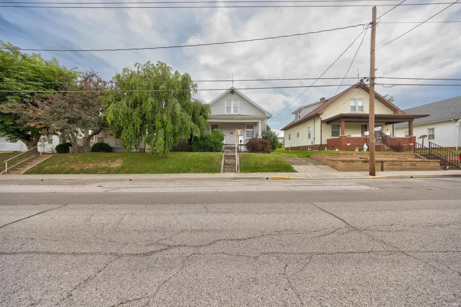 1423 Mill Street, Jasper, IN 47546 - #2