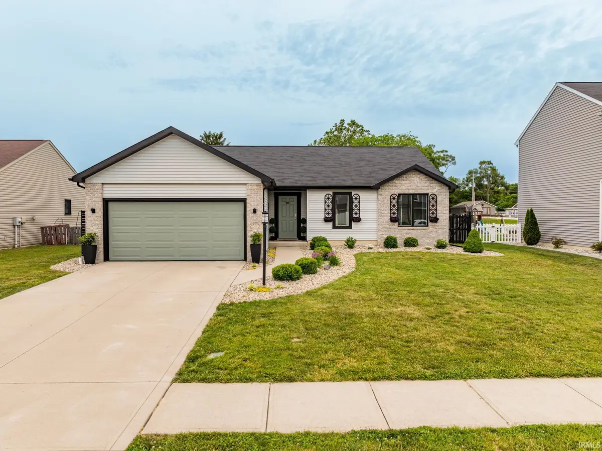 2502 Trillium Cove, Huntertown, IN 46748 - #1