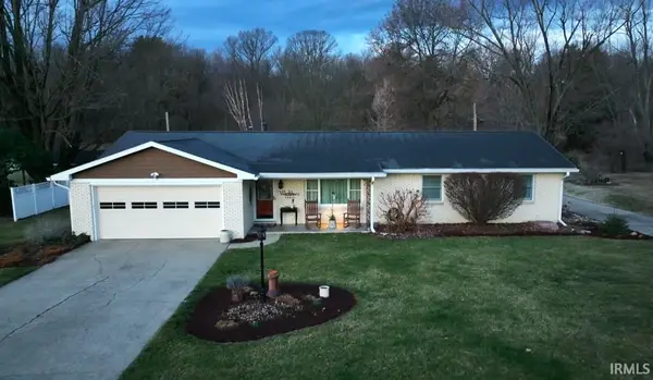 1803 Woodlawn Drive, Washington, IN 47501