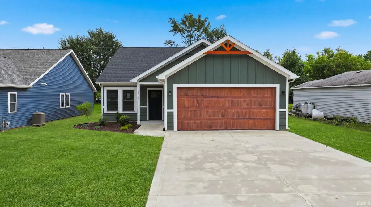 3704 Grayston Avenue, Fort Wayne, IN 46806 - #1