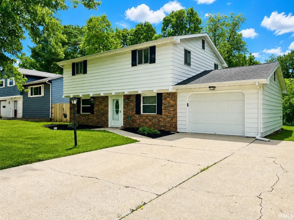 2536 Deerwood Drive, Fort Wayne, IN 46825 - #1