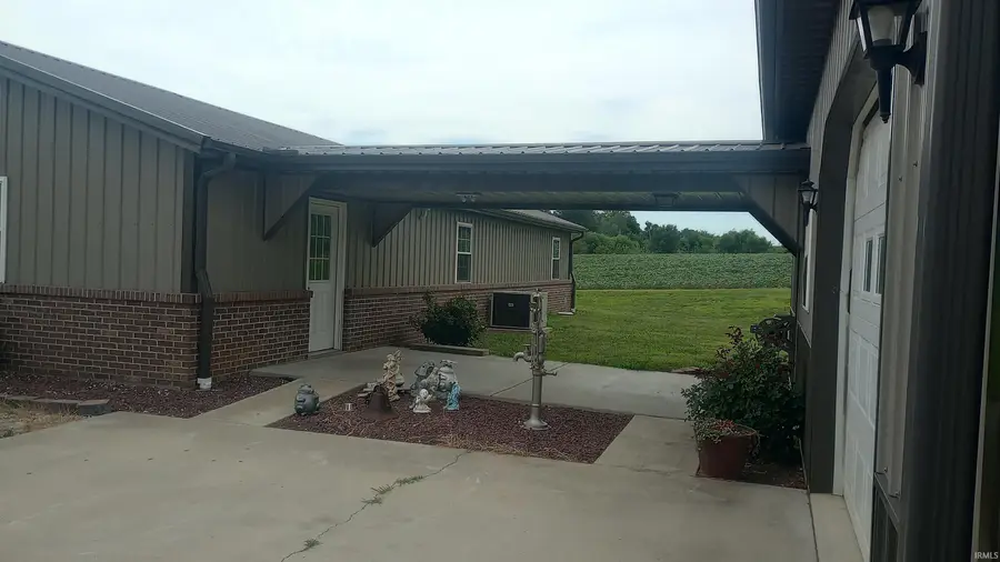 2219 N Loudermilk Road, Vincennes, IN 47591 - #3