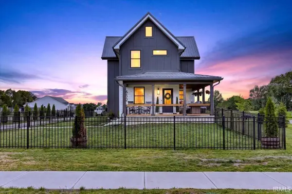 652 S Main Street, Whitestown, IN 46075