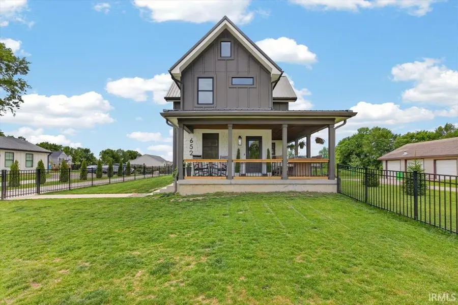 652 S Main Street, Whitestown, IN 46075 - #2
