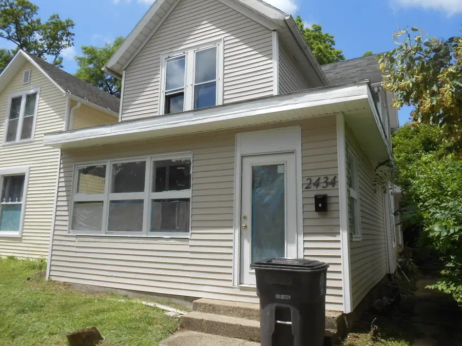 2434 Thompson Avenue, Fort Wayne, IN 46807 - #2