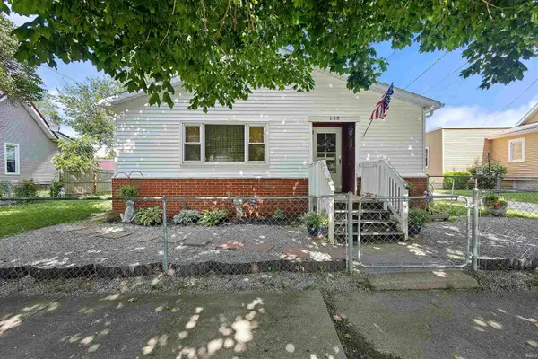 608 S Center Street, Flora, IN 46929