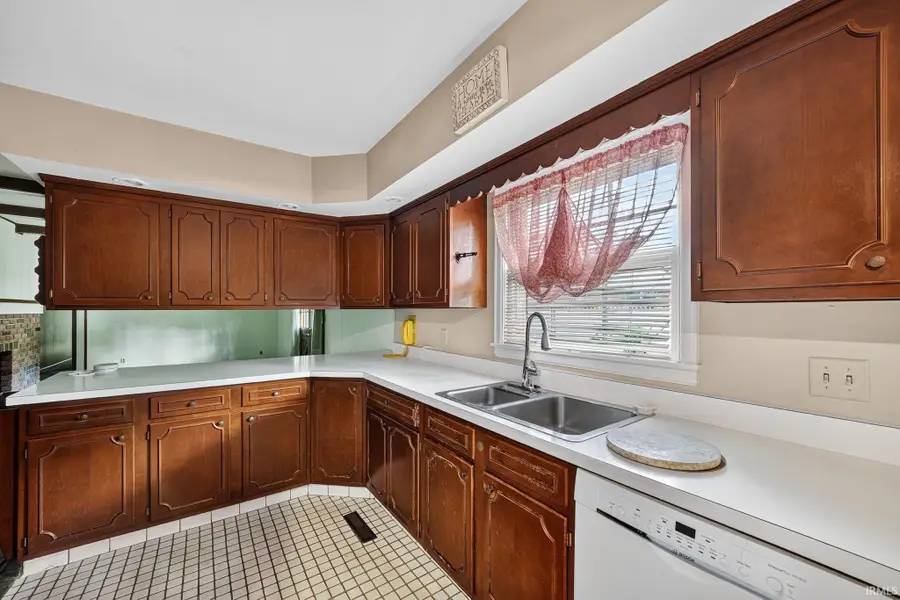 1915 Churchill Drive, South Bend, IN 46617 - #3