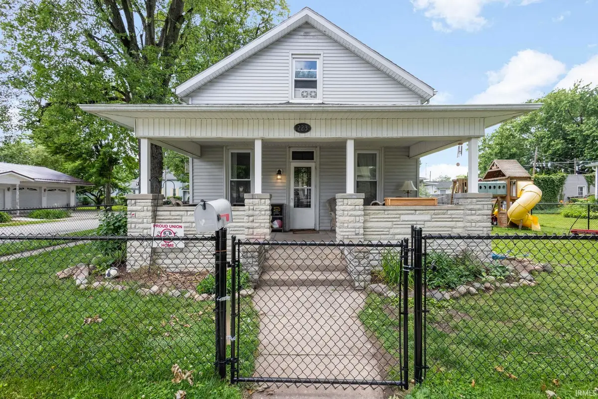 223 S Jackson Street, Bremen, IN 46506 - #1