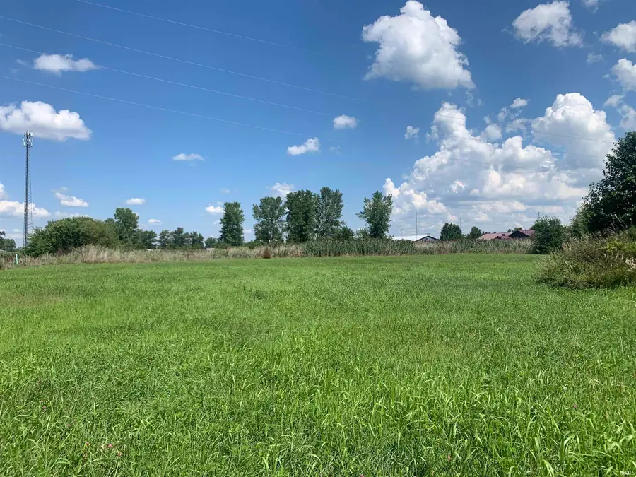 2 W Fisher Street Extension, Monticello, IN 47960 - #3