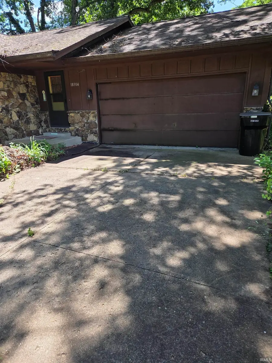 18304 Cypress Circle, South Bend, IN 46637 - #2