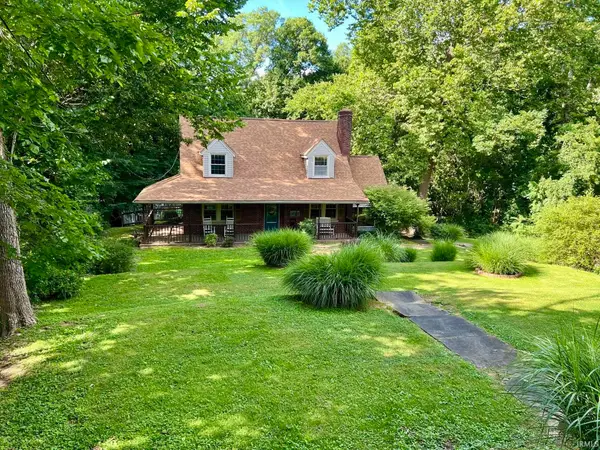 2321 Mount Auburn Road, Evansville, IN 47720
