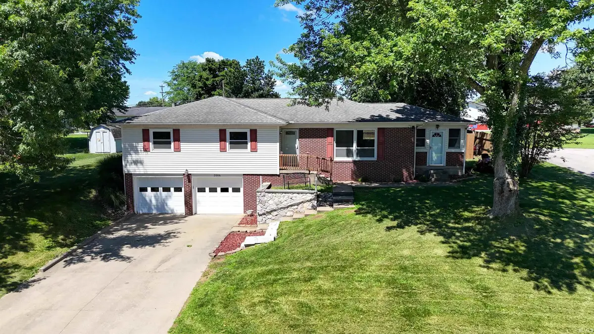 2006 N Leland Drive, Huntingburg, IN 47542 - #1
