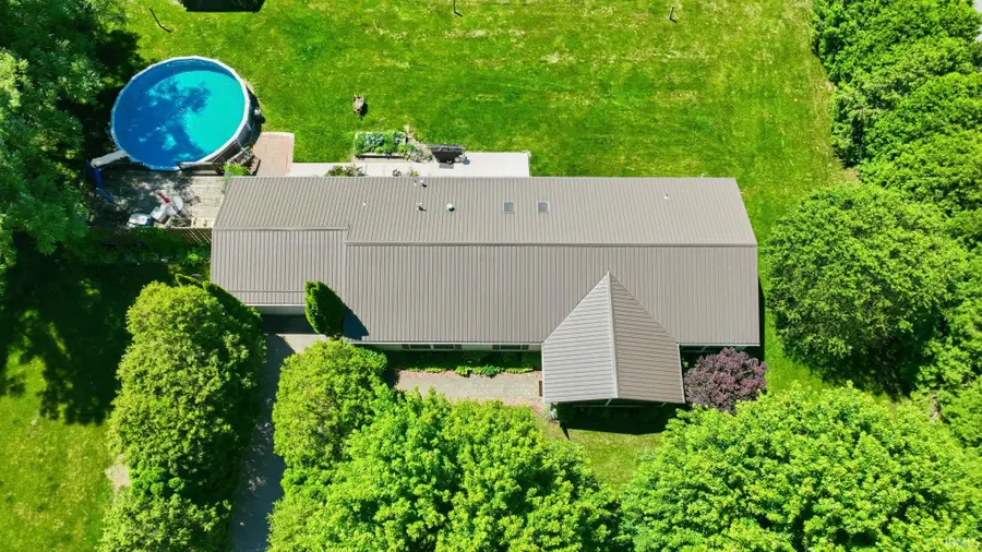 1495 E Dove Lane, Milford, IN 46542 - #3