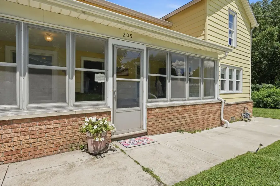 205 E Spring Street, Etna Green, IN 46524 - #3