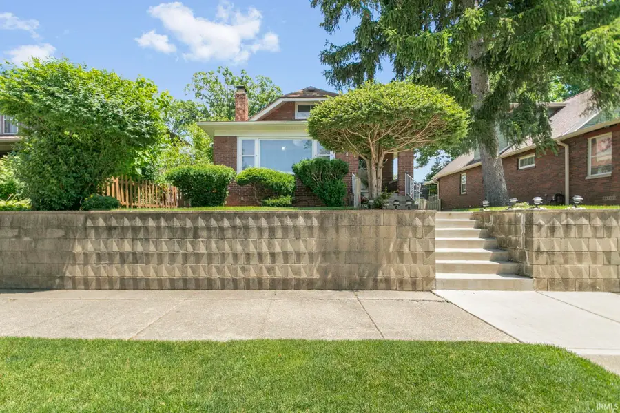 830 S 24th Street, South Bend, IN 46615 - #2