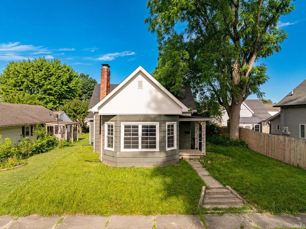 806 S 17th Street, Elwood, IN 46036 - #1