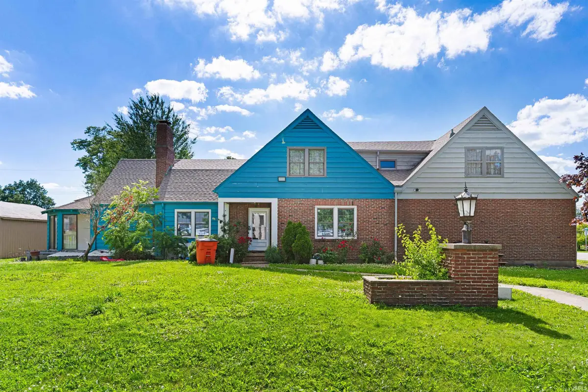 614 N Arch Street, Monon, IN 47995 - #1