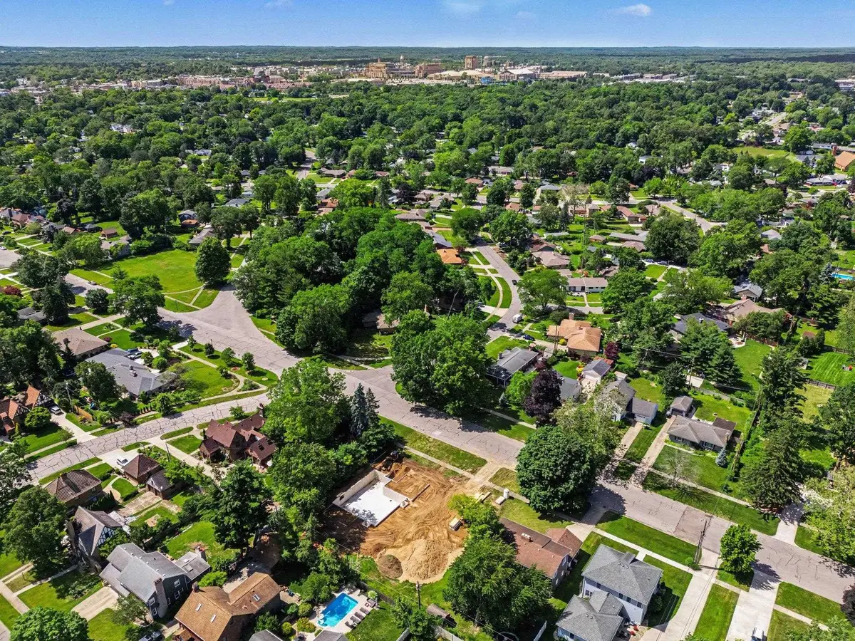 2026 Bader Avenue, South Bend, IN 46617 - #1